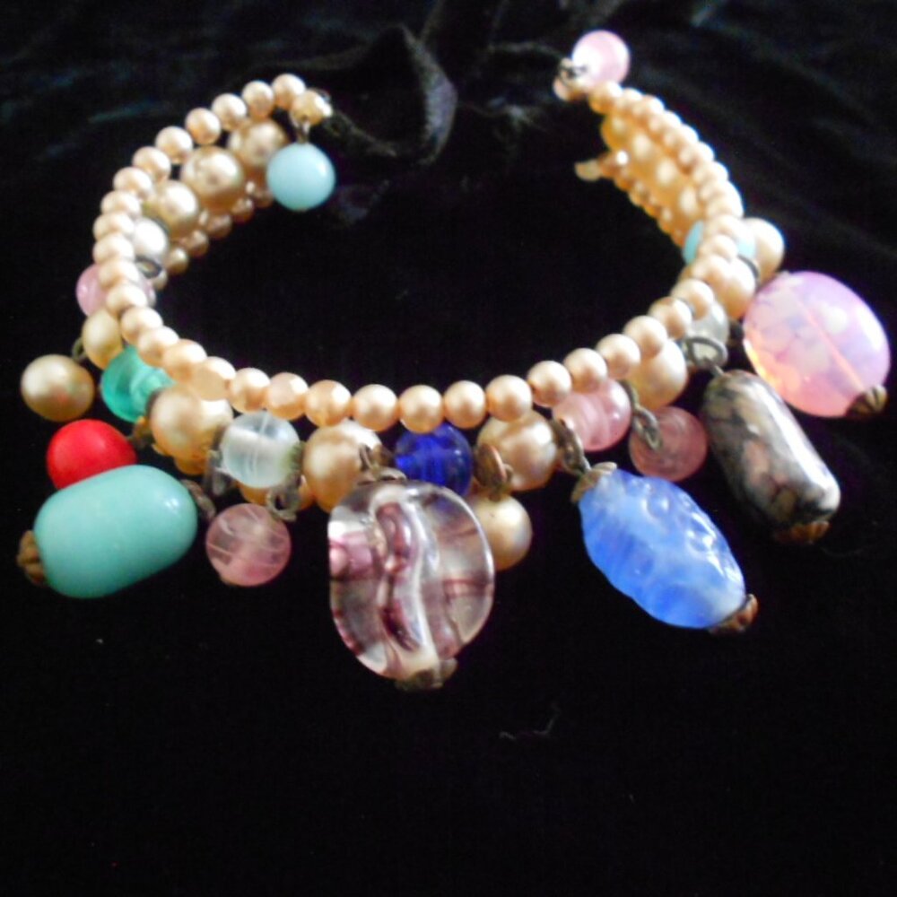 Vintage Poured Glass 'gripoix' Stretch Bracelet